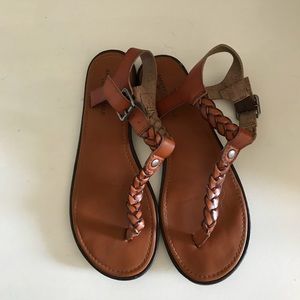 American Eagle Sandals